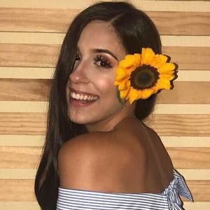 Meet your Posher, Tainá